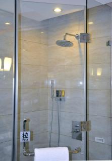 New Century Hotel Qingdao - Huangdao - 3
