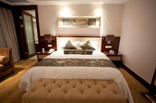 New Century Hotel Qingdao - Huangdao - 1
