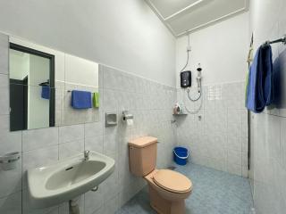 Permas Double Storey 8 Pax WiFi Netflix - Johor Bahru - 6