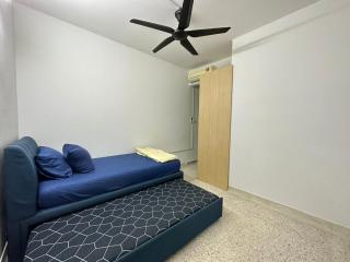 Permas Double Storey 8 Pax WiFi Netflix - Johor Bahru - 2