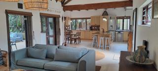 Seaside Serenity - Your ultimate beachfront escape - 7