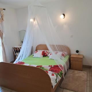 Apartments 1000 Flowers - Stari Grad - 3