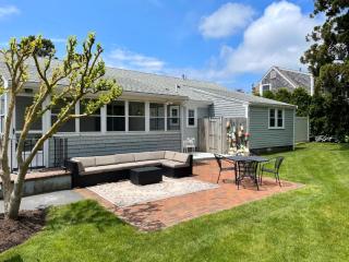 3 Shore Road Extension West Harwich Cape Cod - - A Shore Thing - West Harwich - 1