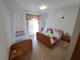 Apartments 1000 Flowers - Stari Grad (Cittavecchia) - 8