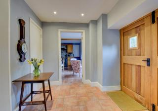 Ruth's - Charminster - 9