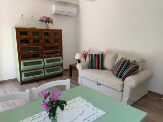 Casa in pietra in antico borgo vicino al centro - 2