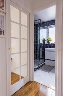 Bright &Spacious One Bedroom Flat off Canary Wharf - London - 9