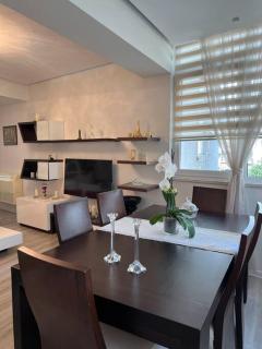 Sunshine apartment - Tirana - 8