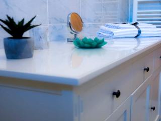Spacious apartment with free parking and garden in calm area - Zadar - 4