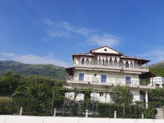 Rexhos Studios - Himare - 2