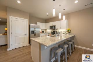 Walk-in - Close to 76 Strip - Resort Amenities - FREE TICKETS INCLUDED - FH-G203 - 8