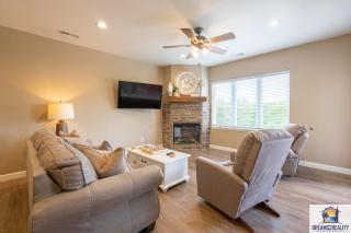 Walk-in - Close to 76 Strip - Resort Amenities - FREE TICKETS INCLUDED - FH-G203 - Branson - 7