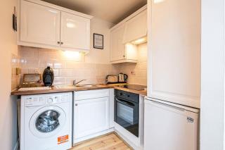 Beautiful 1-Bed Apartment in Grade Listed Warehouse - Victoria Quays, Sheffield City Centre, FREE Parking, Pet Friendly, Netflix - Sheffield - 8