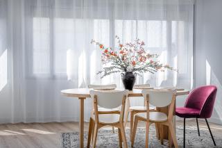 Logement 2 chambres spacieux Lit King Verdun parking gratuit - 7