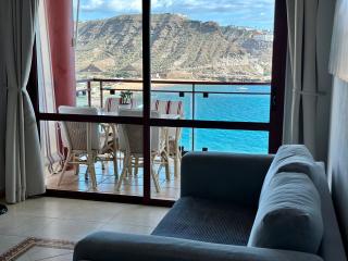 Su Eminencia - Sea View Apartment with Modern Comforts - Playa del Cura - 3