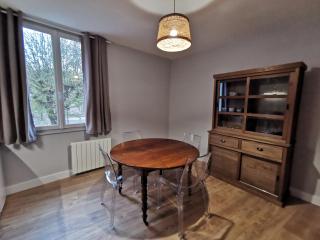 Appartement centre ville, parking gratuit - La Rochefoucauld - 8