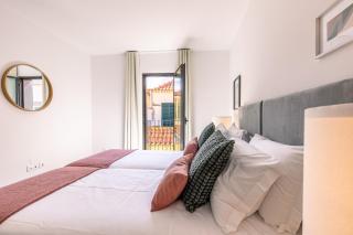 Fort Bay Suite Apartments - Machico - 9