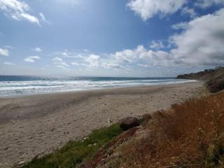 Majestic Beachfront Hideaway - 9