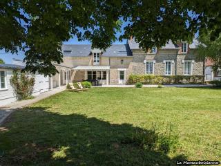 Séjour de charme à Mareau-aux-Bois : parc, home cinéma, billard, tennis et télétravail en fibre ultra-rapide - FR-1-590-279 - Mareau-aux-Bois - 0