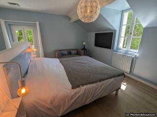 Séjour de charme à Mareau-aux-Bois : parc, home cinéma, billard, tennis et télétravail en fibre ultra-rapide - FR-1-590-279 - 2