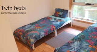Seascape Beach House - 5