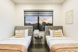 Pristine Modern Central Home - Netflix - Heatpump - Auckland - 4