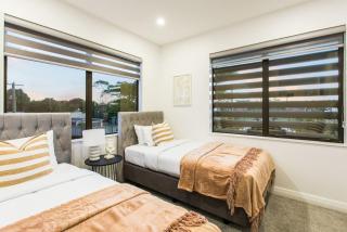 Pristine Modern Central Home - Netflix - Heatpump - Auckland - 6
