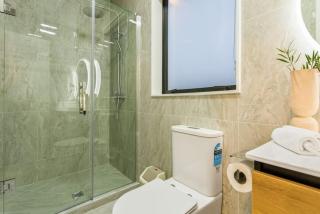 Pristine Modern Central Home - Netflix - Heatpump - Auckland - 8