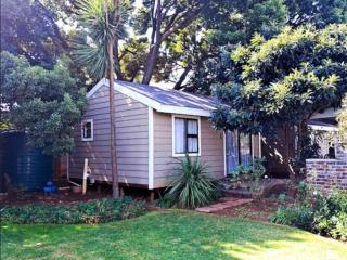 Rudys Guesthouse - 8