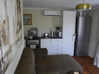 Rudys Guesthouse - 5