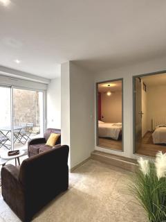 Appartement centre ville - PARKING PRIVE - WIFI - Nîmes - 6