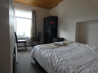Hill Breeze House - Merthyr Tydfil - 6