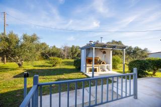 Villa Filokalia With Exceptional View - Happy Rentals - Kastro Kyllini - 7