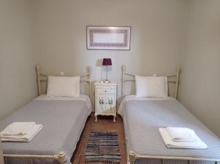 Marina Traditional Stonehouse - 5