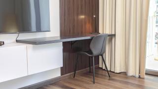 Modern 1 Bedroom Poolside Perfection Stylish - 6