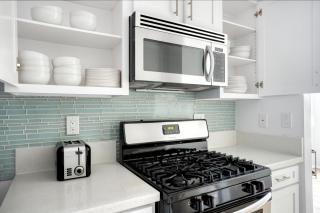 West Hollywood 2br nr groceries dining LAX-1064 - 4