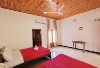 ITALIAN GUEST - Trincomalee - 4