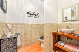 Maison Dix Chambres d'hôtes et Espace SPA Bien être - Néffiès - 7