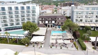 Hotel Oaz - Golem - 7