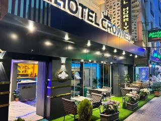 Crowned Plus Hotel - 0