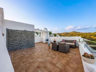 97-Townhouse With Roof Terrace & Views, Marbella - 7