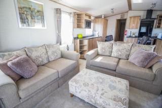 Beautiful Caravan With Free Wifi At Broadland Sands Holiday Park Ref 20292Bs - 5