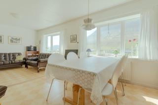 Sea and Mountain View - Scenic Village - 2BR House - Viðareiði - 4
