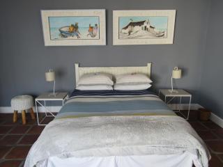 Omega Suite - Gansbaai - 9