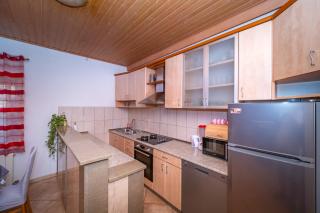 Spacious apartment 50 m from the beach - Postira - 5