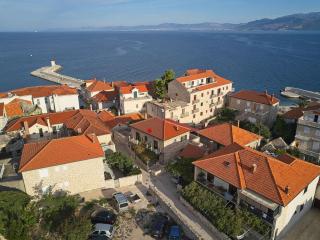 Spacious apartment 50 m from the beach - Postira - 4
