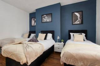 Sleek and Stylish Large Duplex in Central Leeds - Leeds - 3