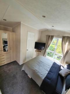 Lovely Wheelchair Friendly Caravan At Skipsea Sands In Yorkshire Ref 41167Wf - 4