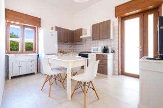 Villa Crigiada Luxury Pool - 1