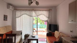 Meni's family apartament - Sarandë - 1